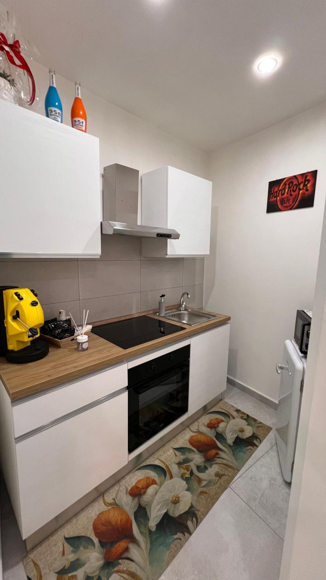 Holiday Home Number 8 Napoli Dış mekan fotoğraf